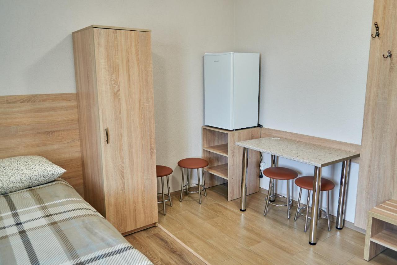 Каприз Hotell Kamjanets-Podilskyj Exteriör bild
