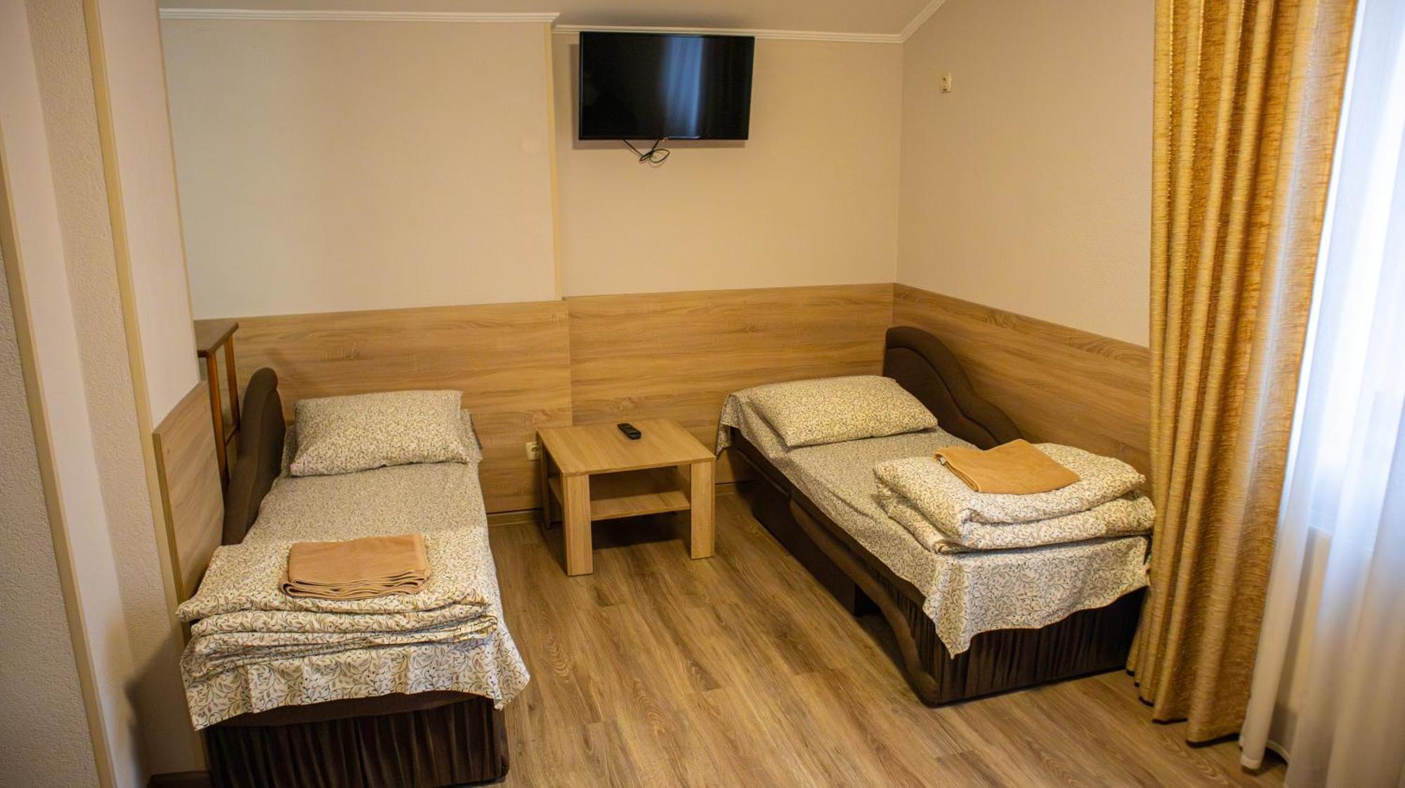 Каприз Hotell Kamjanets-Podilskyj Exteriör bild