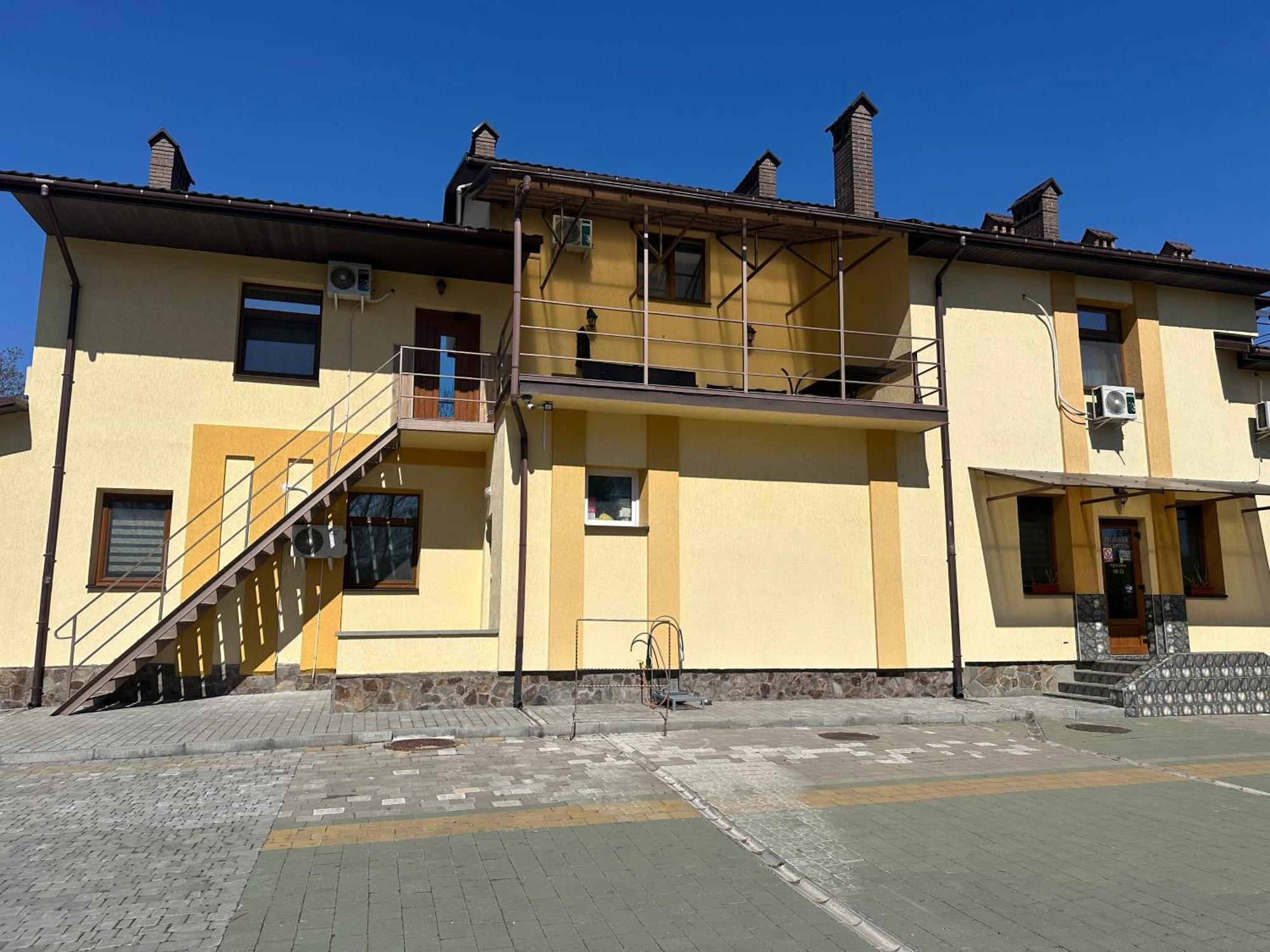Каприз Hotell Kamjanets-Podilskyj Exteriör bild